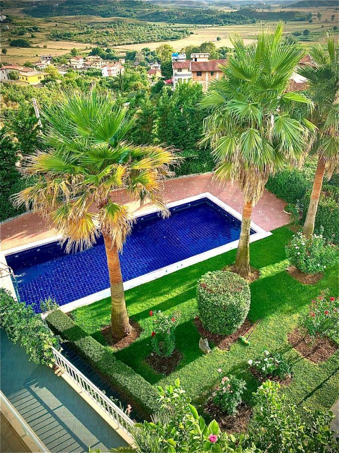 Family Beach Swimming Pool Villa Luanit Trajas Exterior photo